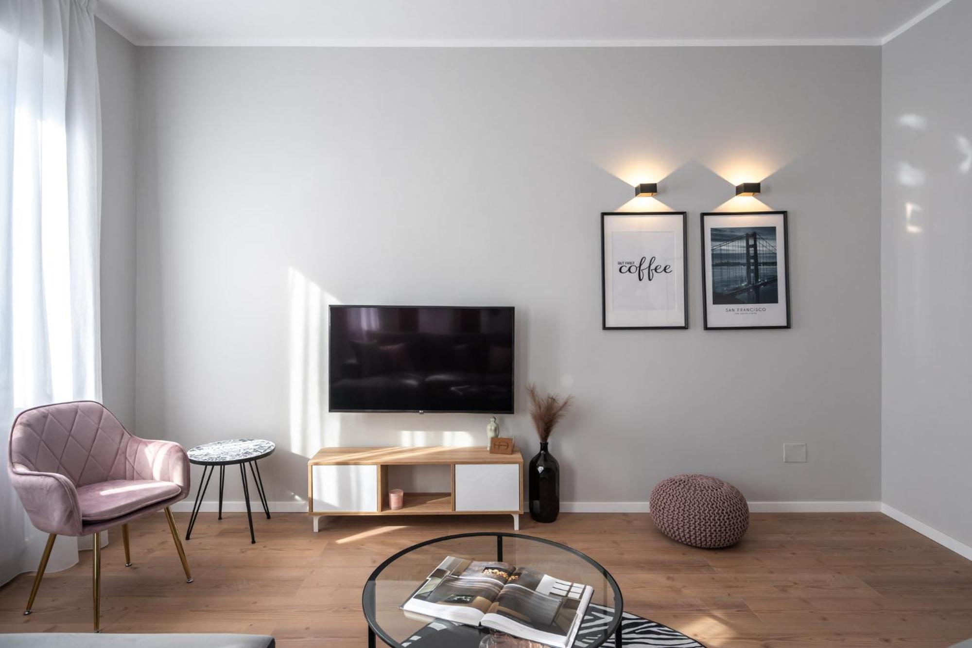 The Loft Luxury Apartments-Near The Park In The City Center 부쿠레슈티 외부 사진