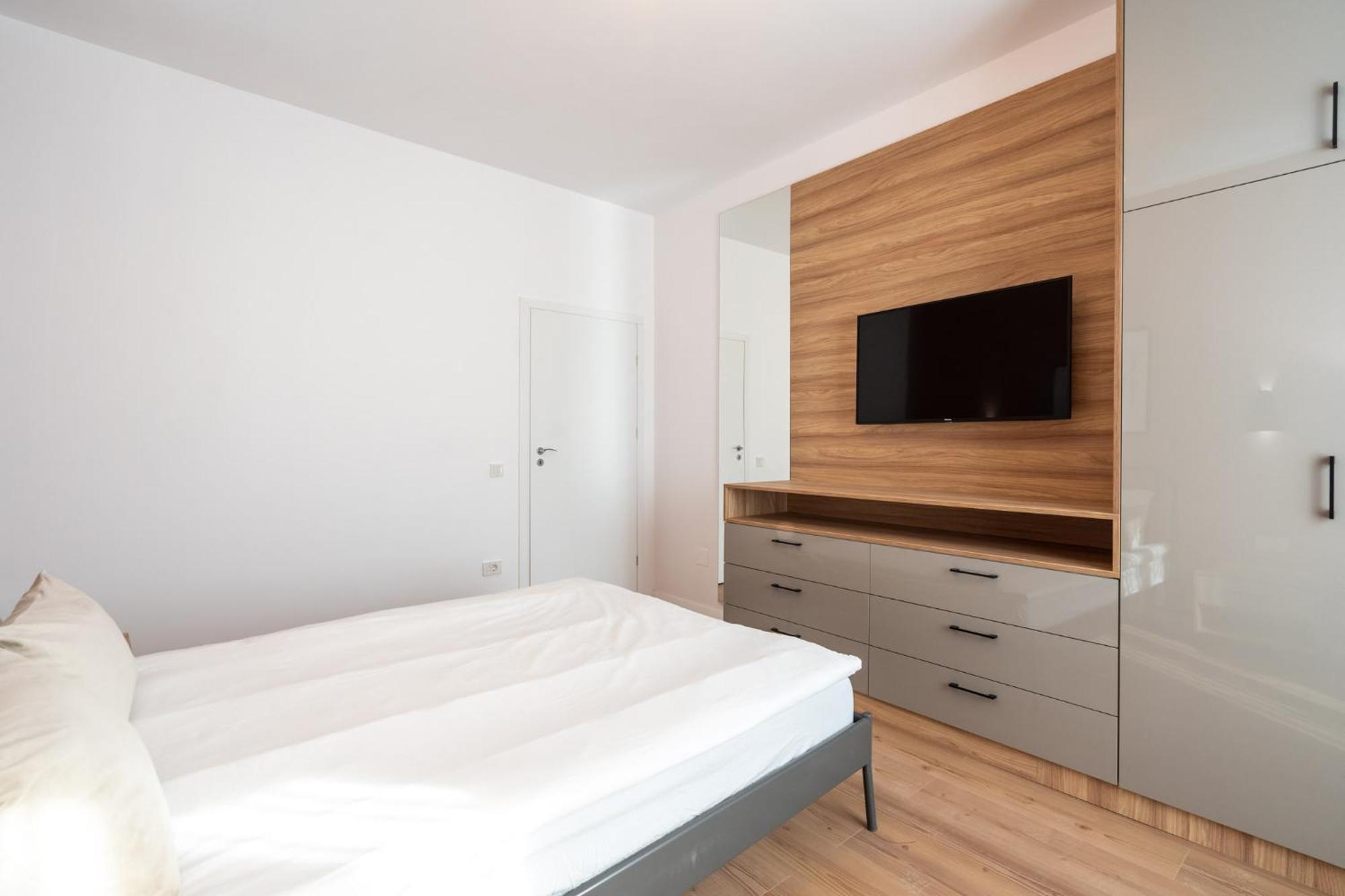 The Loft Luxury Apartments-Near The Park In The City Center 부쿠레슈티 외부 사진