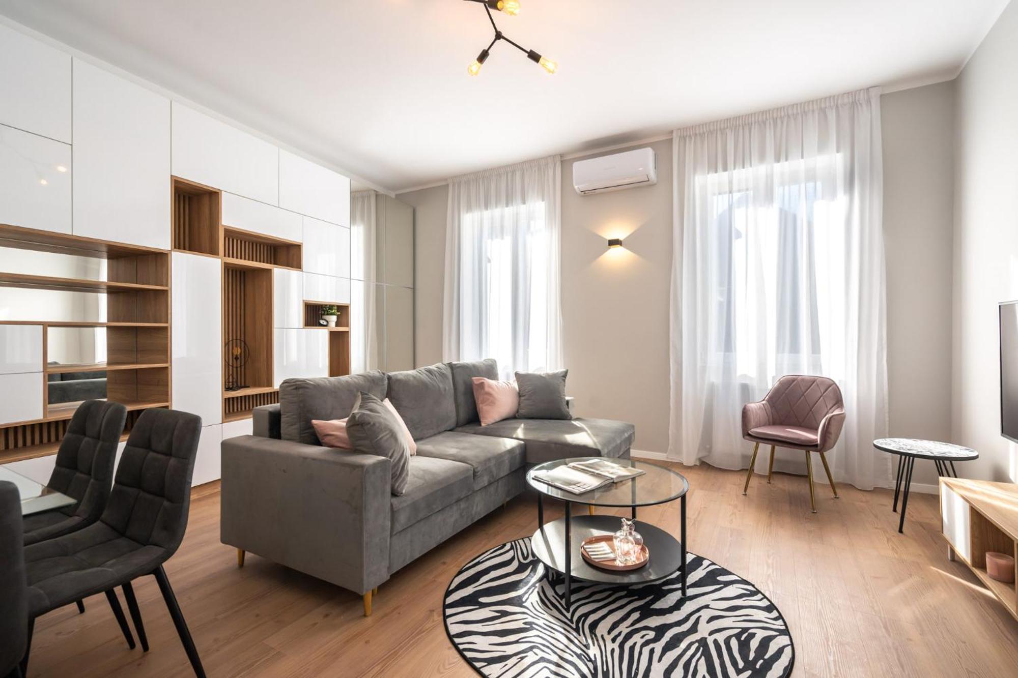 The Loft Luxury Apartments-Near The Park In The City Center 부쿠레슈티 외부 사진
